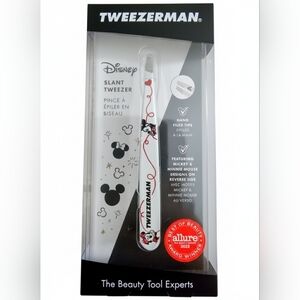 New Tweezerman Forever in Love Slant Tweezer Disney Mickey Minnie